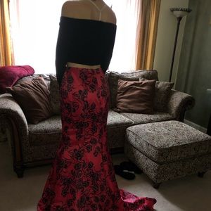 PROM/ FORMAL TWO PIECE RED & BLACK MERMAID DRESS